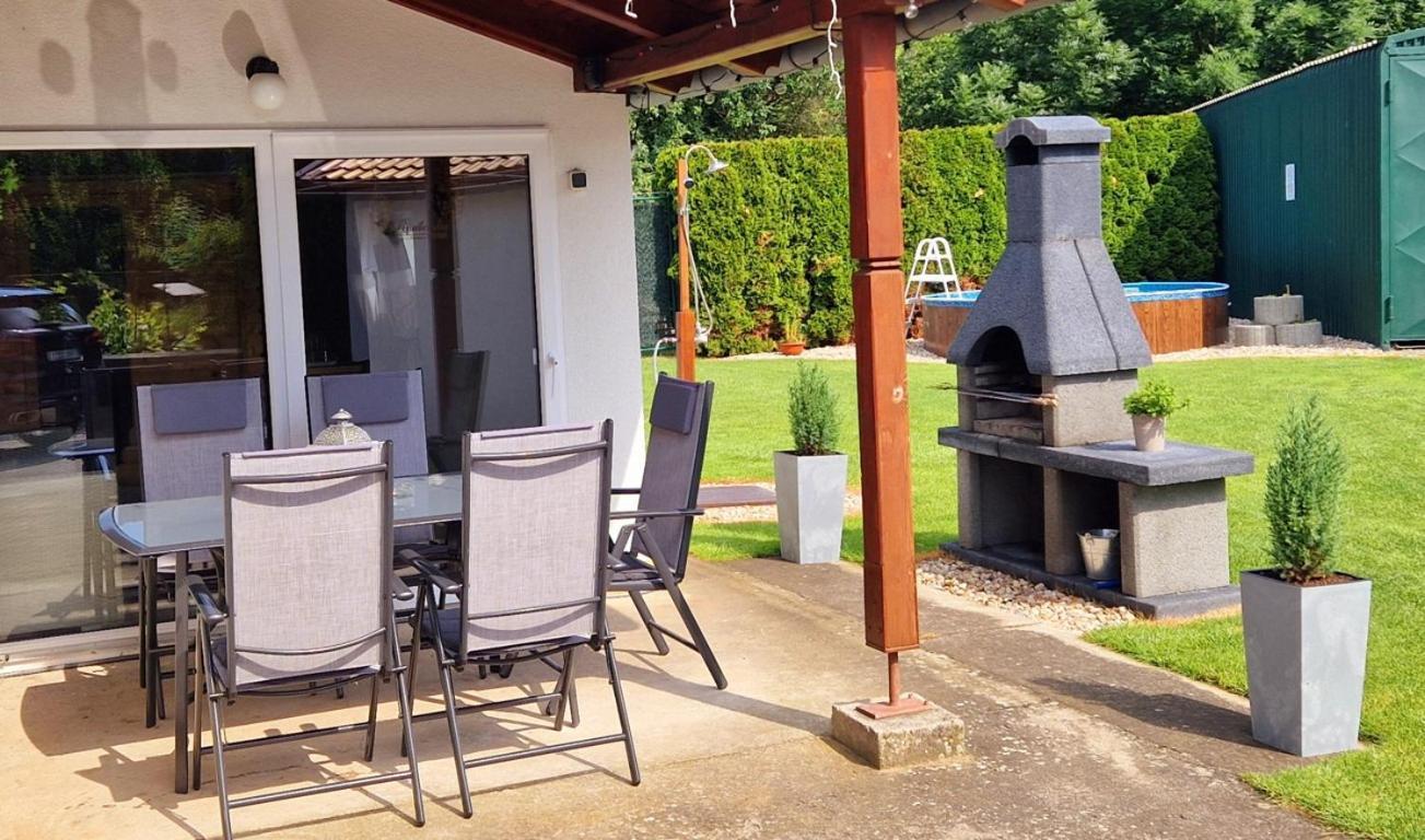 Villa Roubenka Rozkos à Nové Město nad Metují Extérieur photo