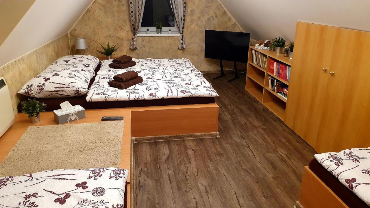 Villa Roubenka Rozkos à Nové Město nad Metují Extérieur photo