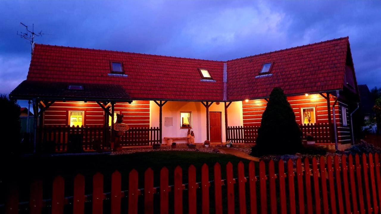 Villa Roubenka Rozkos à Nové Město nad Metují Extérieur photo